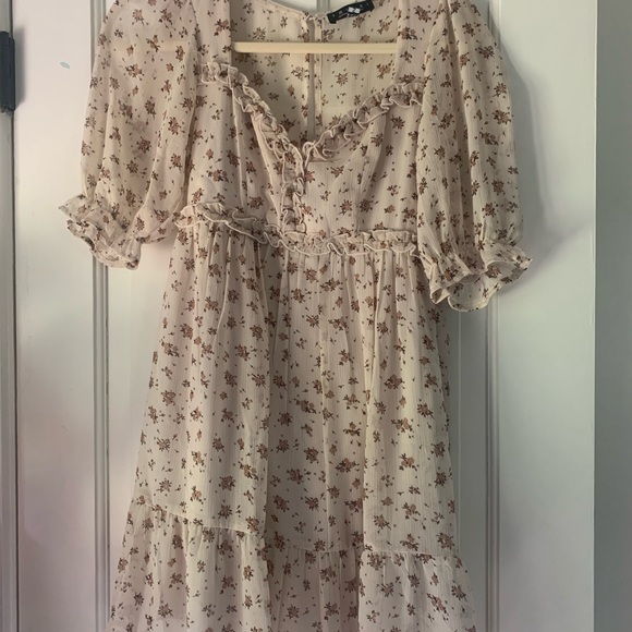 Dresses & Skirts - Dress altered state